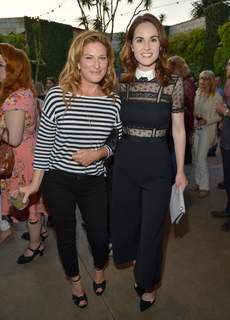 Ana Gasteyer feet photo 16