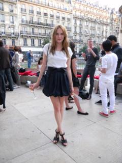 Ana Girardot feet photo 5