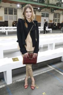 Ana Girardot feet photo 2