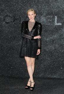 Ana Girardot feet photo 6
