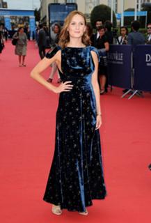 Ana Girardot feet photo 10