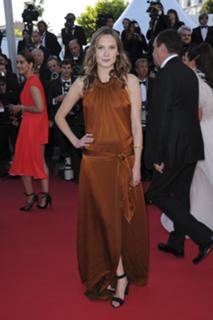 Ana Girardot feet photo 18