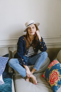Ana Girardot feet photo 12