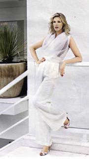 Ana Hickmann feet photo thumbnail