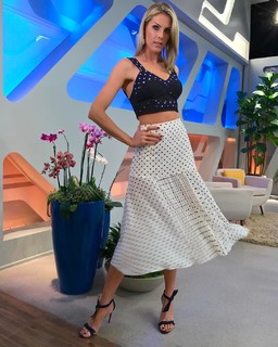 Ana Hickmann feet photo thumbnail