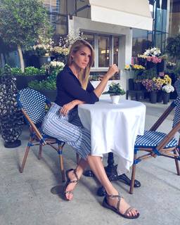 Ana Hickmann feet photo thumbnail