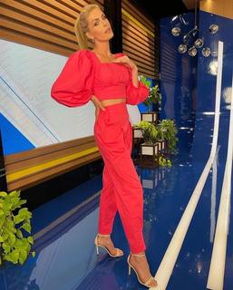 Ana Hickmann feet photo thumbnail
