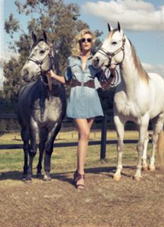 Ana Hickmann feet photo thumbnail