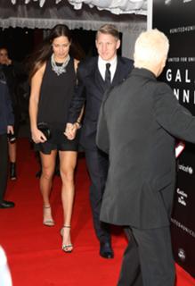 Ana Ivanovic feet photo thumbnail