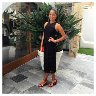 Ana Ivanovic feet photo thumbnail