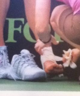 Ana Ivanovic feet photo thumbnail