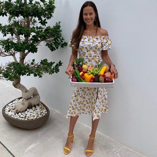 Ana Ivanovic feet photo thumbnail