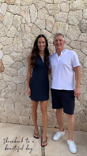 Ana Ivanovic feet photo thumbnail