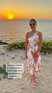 Ana Ivanovic feet photo thumbnail