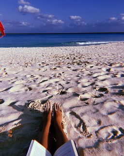 Ana Jimena Villanueva feet photo 10
