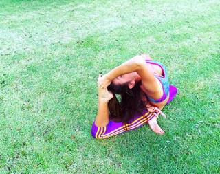 Ana Julia Dorigon feet photo 17
