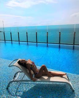 Ana Julia Dorigon feet photo 20