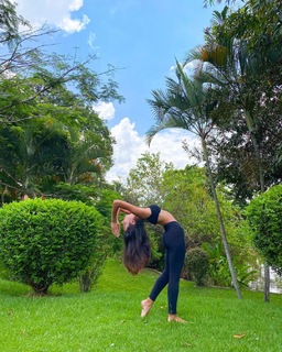 Ana Julia Dorigon feet photo 17