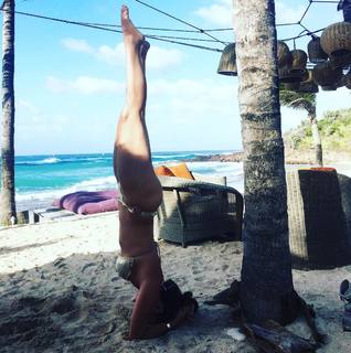 Ana Karina Manco feet photo 11
