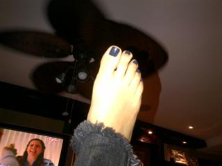 Ana Karina Manco feet photo 1