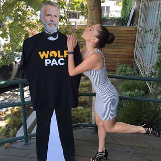 Ana Kasparian feet photo thumbnail