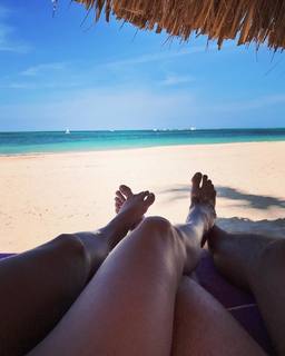 Ana Laura Ribas feet photo 3