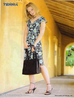 Ana Layevska feet photo 5