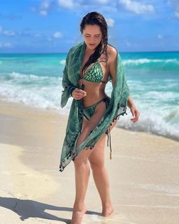 Ana Lucía Domínguez feet photo 9