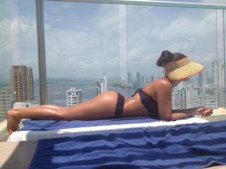 Ana Lucía Domínguez feet photo 1