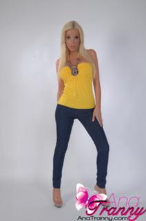 Ana Mancini feet photo 8