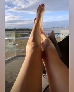 Ana Mancini feet photo 11