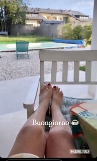 Ana Mancini feet photo 2
