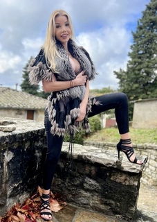 Ana Mancini feet photo 5