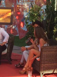 Ana Mena feet photo thumbnail