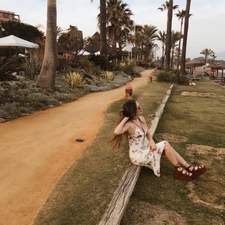 Ana Mena feet photo thumbnail