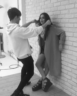 Ana Mena feet photo thumbnail