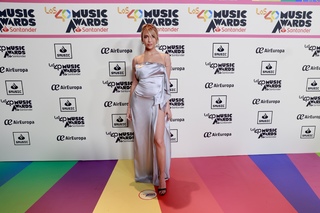 Ana Mena feet photo thumbnail