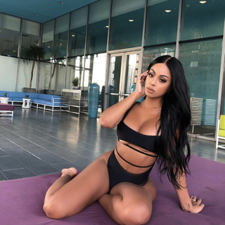 Ana Montana feet photo 11
