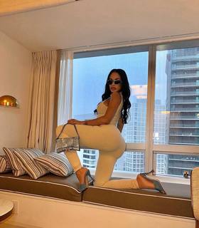 Ana Montana feet photo 15