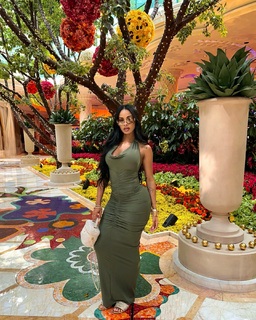 Ana Montana feet photo 2