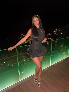Ana Montana feet photo 9
