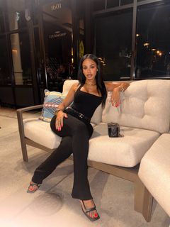 Ana Montana feet photo 2