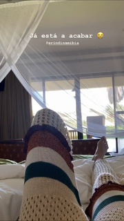 Ana Moura feet photo 9