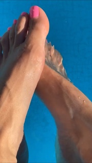 Ana Moura feet photo 15
