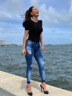 Ana Patricia González feet photo 9
