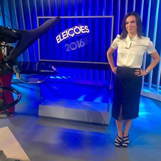 Ana Paula Araújo feet photo 12