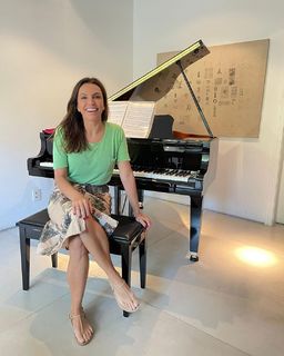 Ana Paula Araújo feet photo 2