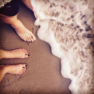 Ana Paula Henkel feet photo 11