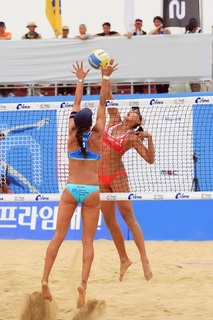 Ana Paula Henkel feet photo 7