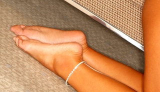 Ana Paula Leme feet photo 10